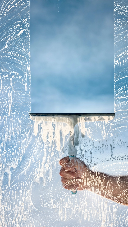 Profesionāla logu mazgāšana birojiem un dzīvojamām mājām - Giza